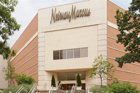 Neiman Marcus westchester hours